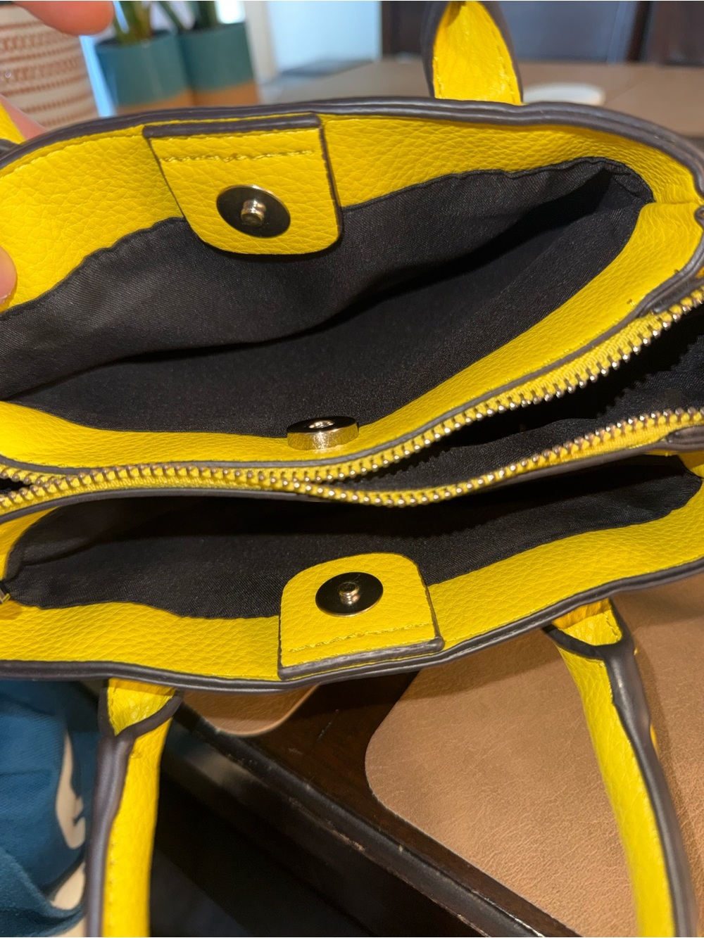 Parfois Yellow Leather crossbody bag with Detachable Strap - Picture 3 of 8